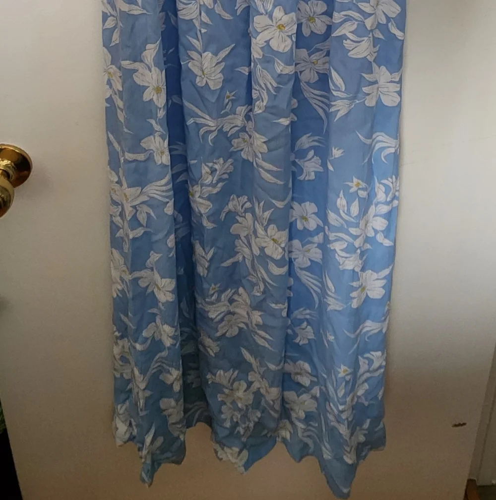 Light Blue Floral Maxi Dress - La Vie En Rose - Picture 2 of 5